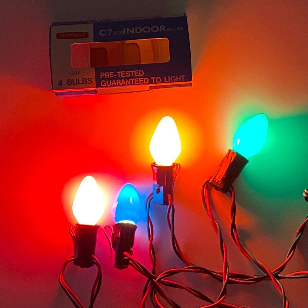Vintage Christmas Light Replacement Bulbs C 7 1/2 TESTED NOS